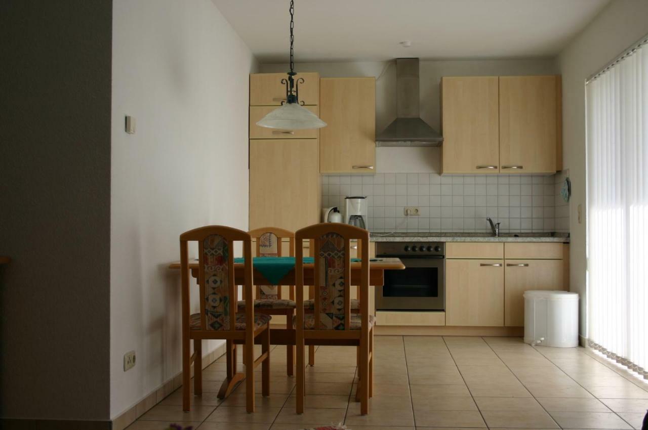 Haus Galerie Eg Apartment Karlshagen Bagian luar foto