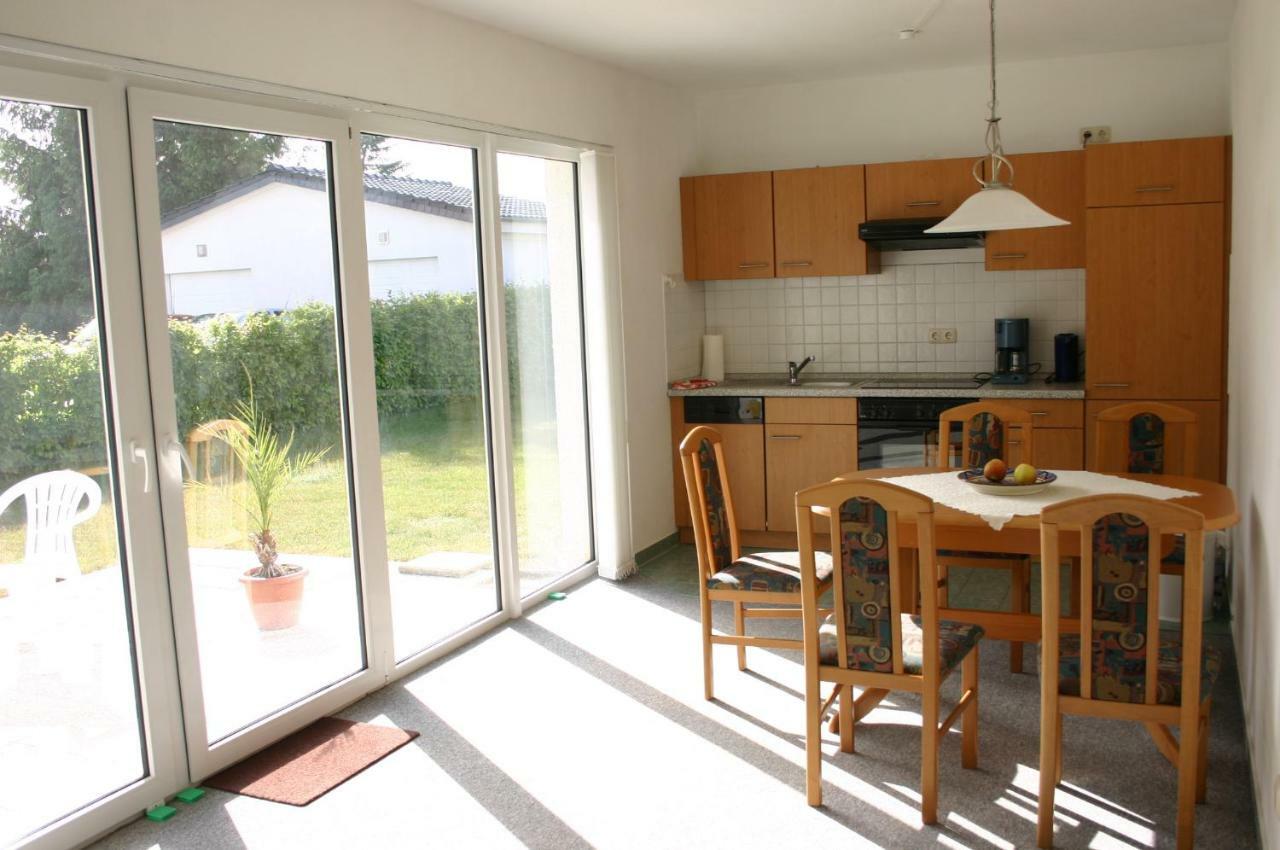 Haus Galerie Eg Apartment Karlshagen Bagian luar foto
